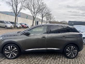 Peugeot 3008 1.2 PURE TECH GT LINE picture 5