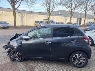 Peugeot 108 108, Hatchback, 2014 1.0 12V picture 5
