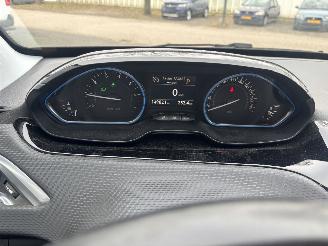 Peugeot 2008 1.2 81 KW AUTOMAAT picture 15