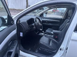 Mitsubishi Outlander 2.0 PHEV INSTYLE+ picture 9