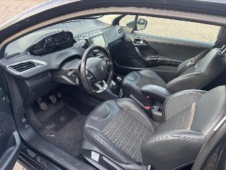 Peugeot 208 1.6 VTI ALLURE picture 11