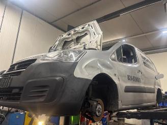 Vrakbiler auto Peugeot Partner Partner (GC/GF/GG/GJ/GK), Van, 2008 / 2018 1.6 BlueHDI 75 2017/8