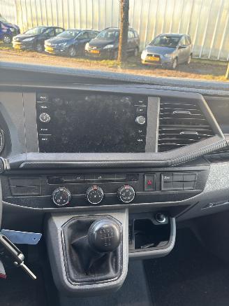 Volkswagen Transporter 2.0 TDI L1H1 26 Comfortline picture 11