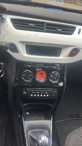 Citroën C3 MOTORSCHADE picture 13