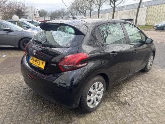 Peugeot 208 1.2 PURETECH ACTIVE picture 6