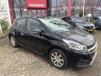 Peugeot 208 1.2 PURETECH ACTIVE picture 8