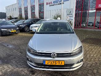 krockskadad bil auto Volkswagen Polo 1.0 TSI Highline 2018/1
