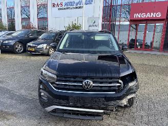 Unfallwagen Volkswagen T-Cross 1.0tsi life 2022/2
