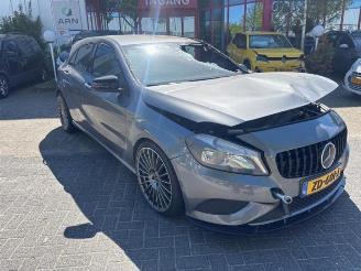Mercedes A-klasse A (W176), Hatchback, 2012 / 2018 1.6 A-180 16V picture 2