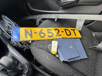 Peugeot 208 1.2 PT ALLURE picture 10