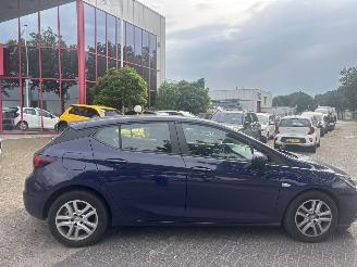 Opel Astra 1.6 CDTI ONLINE EDIT picture 7
