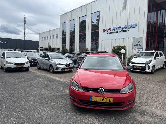 uszkodzony samochody osobowe Volkswagen Golf 1.2 TSI 2016/7