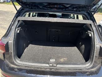 Volkswagen Golf 1.0 TSI Life picture 10