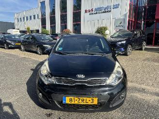 damaged passenger cars Kia Rio 1.2 CVVT SUPER PACK 2013/1