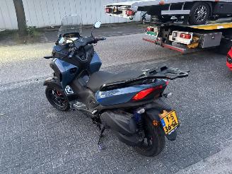 Yamaha Alle Tricity AUTORIJBEWIJS picture 3