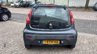 Peugeot 107 1.0 ACTIVE picture 6