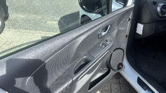 Renault Clio 1.5 DCI LIMITED picture 14