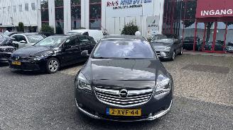 Vaurioauto  passenger cars Opel Insignia SPORTS TOURER SW ECOFLEX BUSINESS+ 2014/11