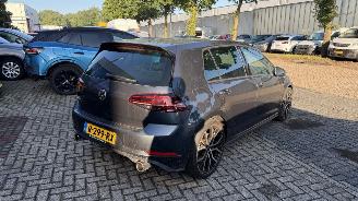 Volkswagen Golf 2.0 TSI GTI Performance picture 6