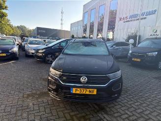 Vrakbiler auto Volkswagen T-Roc T-Roc I, SUV, 2017 1.5 TSI 16V 2019/12