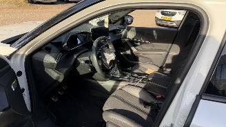 krockskadad bil auto Peugeot 2008 1.2 PURETECH GT-LINE 2020/5