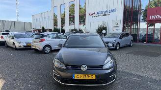 damaged passenger cars Volkswagen Golf 1.4 GTE HYBRID 2015/6