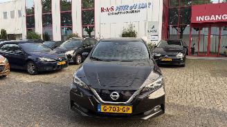 damaged passenger cars Nissan Leaf 40KWH TEKNA 40 KWH 2019/9