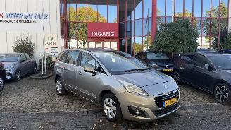 Peugeot 5008  picture 9