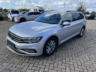 Volkswagen Passat Variant 2.0 TDi-110 kw DSG automaat picture 2