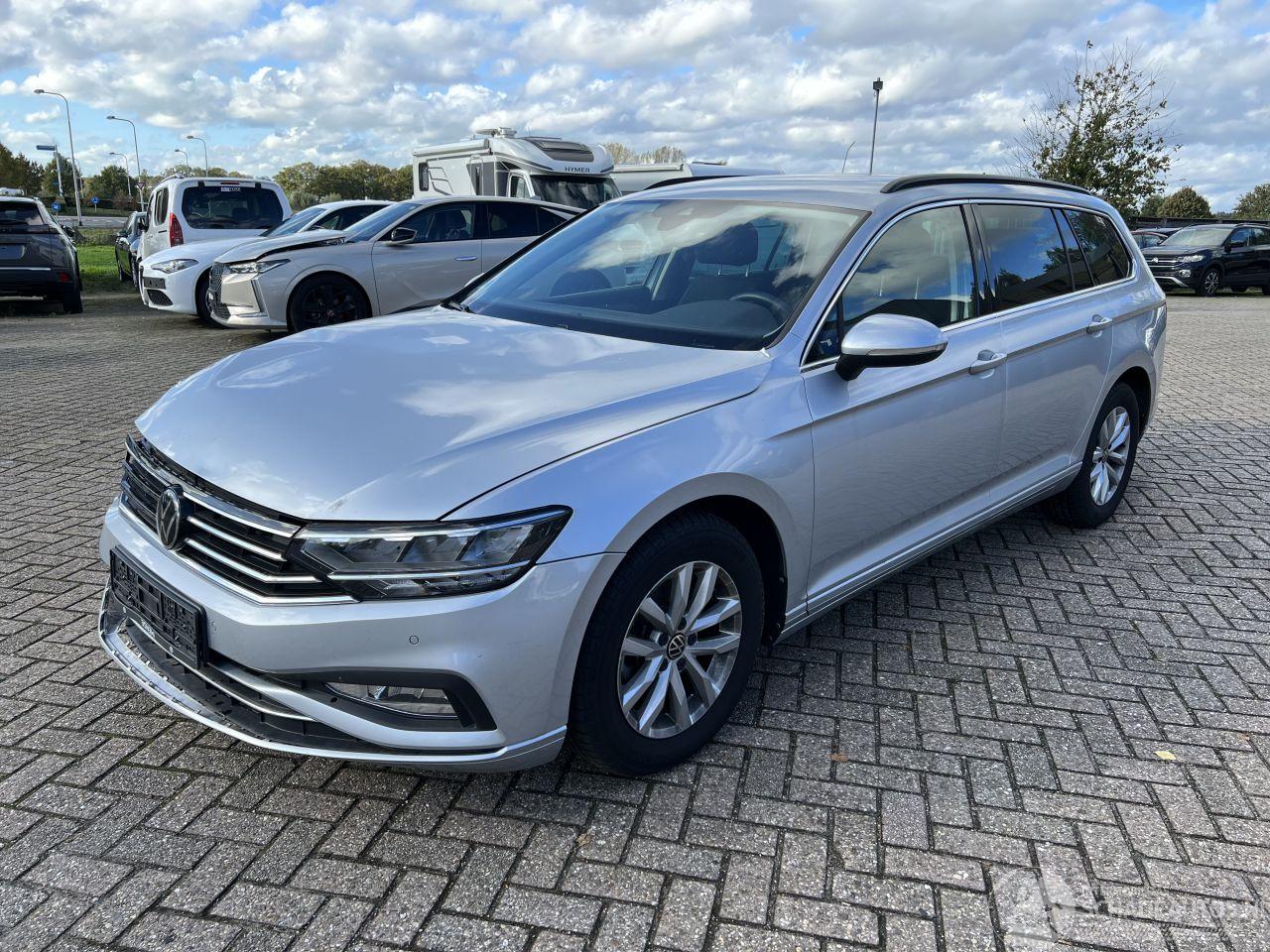 Volkswagen Passat Variant 2.0 TDi-110 kw DSG automaat