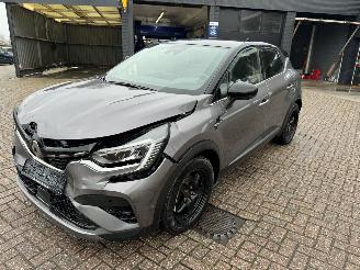 Renault Captur 1.6 Pug-in Hybride RS picture 1