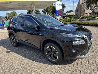 krockskadad bil auto Nissan X-Trail 1.6 -120 Kw Mild Hybride Automaat 2025/1