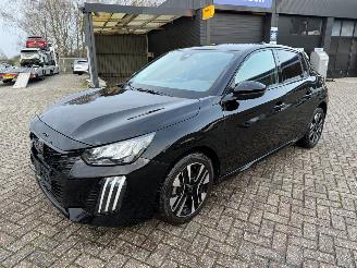 Coche accidentado Peugeot 208 1.2 -74 Kw Allure 2024/9