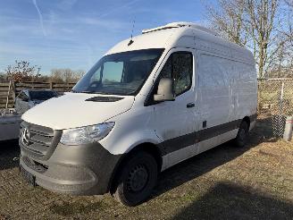 Schadeauto Mercedes Sprinter 317 CDi Automaat L2 -H2. Koelwagen Dag & Nachtkoeling 2025/4