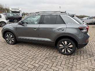 Volkswagen T-Roc 1.0 - 85 Kw 6V. Goal picture 16