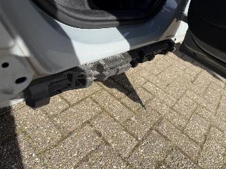 Volvo V-60 T6  Plug-in AWD picture 20