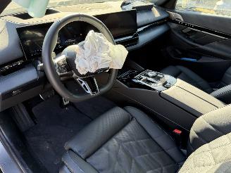 BMW 5-serie 520 D Touring New Model M-Sport picture 27