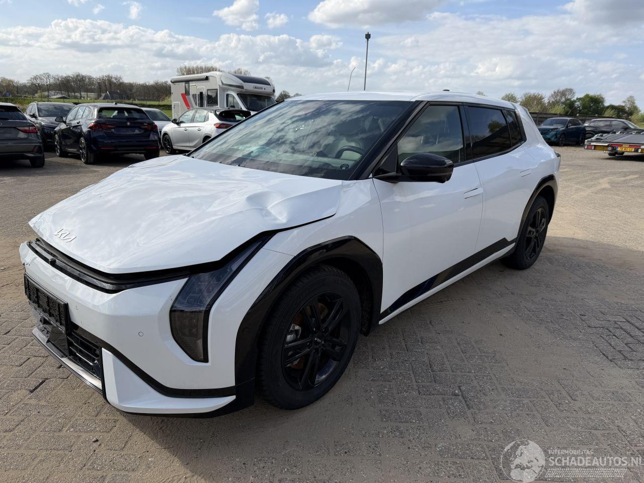 Kia EV4 81 Kw/h. Elektro motor 150 Kw  GT-Line