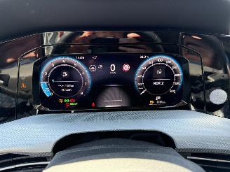 Volkswagen Golf 1.5. eTSI. 110 Kw DSG. Goal picture 31
