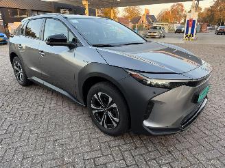 Unfallwagen Toyota bZ4X Full Electric 2026/3
