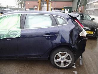 Volvo V-40 V40 (MV), Hatchback 5-drs, 2012 / 2019 2.0 D2 16V picture 3