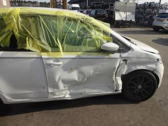 Volkswagen Up! Up! (121), Hatchback, 2011 1.0 12V 60 picture 7