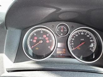 Opel Zafira Zafira (M75), MPV, 2005 / 2015 1.9 CDTI 16V picture 9