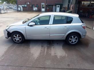 Opel Astra  picture 3