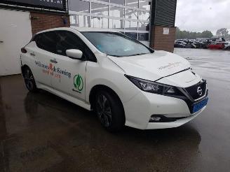Nissan Leaf Leaf (ZE1), Hatchback, 2017 39/40kWh picture 3