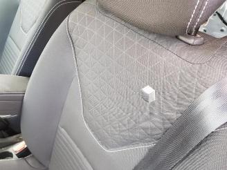 Renault Clio  picture 8