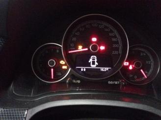 Volkswagen Up!  picture 10