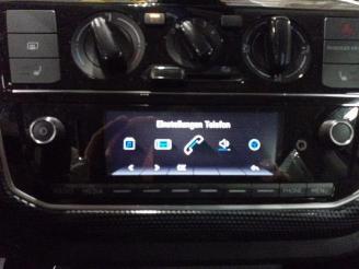 Volkswagen Up!  picture 13
