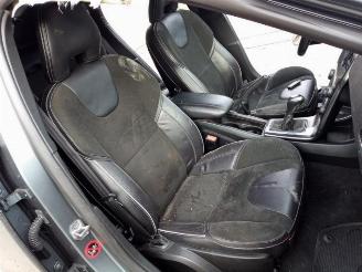 Volvo V-40 V40 (MV), Hatchback 5-drs, 2012 / 2019 2.0 D4 16V picture 16