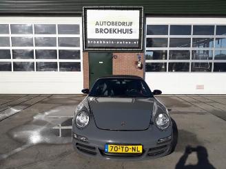 Vrakbiler auto Porsche 911 911 (997), Cabrio, 2005 / 2012 3.8 24V Carrera S 2005/7